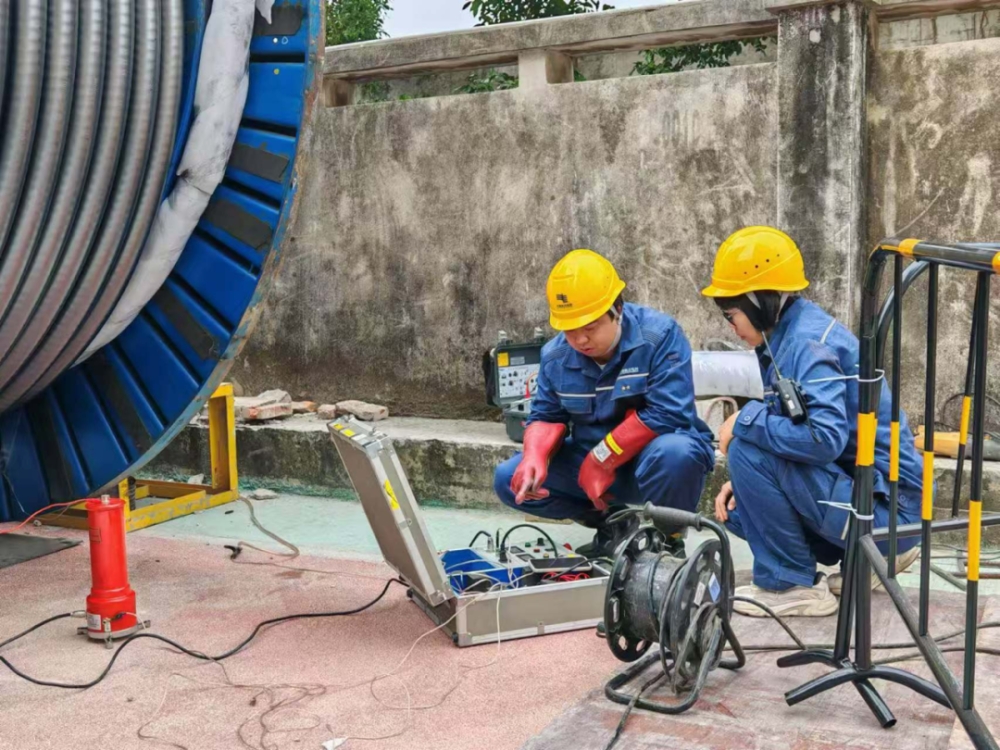 5500jcjc线路检测参研，国内首条110千伏国产导电炭黑屏蔽料电缆投运